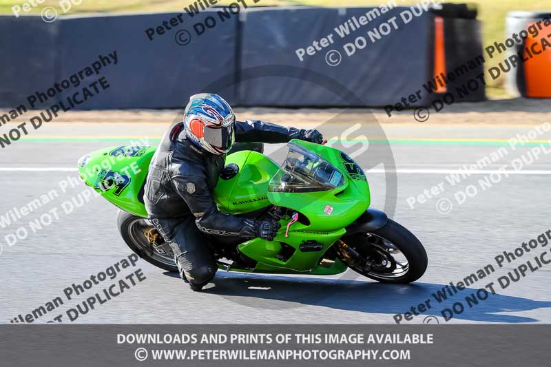 brands hatch photographs;brands no limits trackday;cadwell trackday photographs;enduro digital images;event digital images;eventdigitalimages;no limits trackdays;peter wileman photography;racing digital images;trackday digital images;trackday photos
